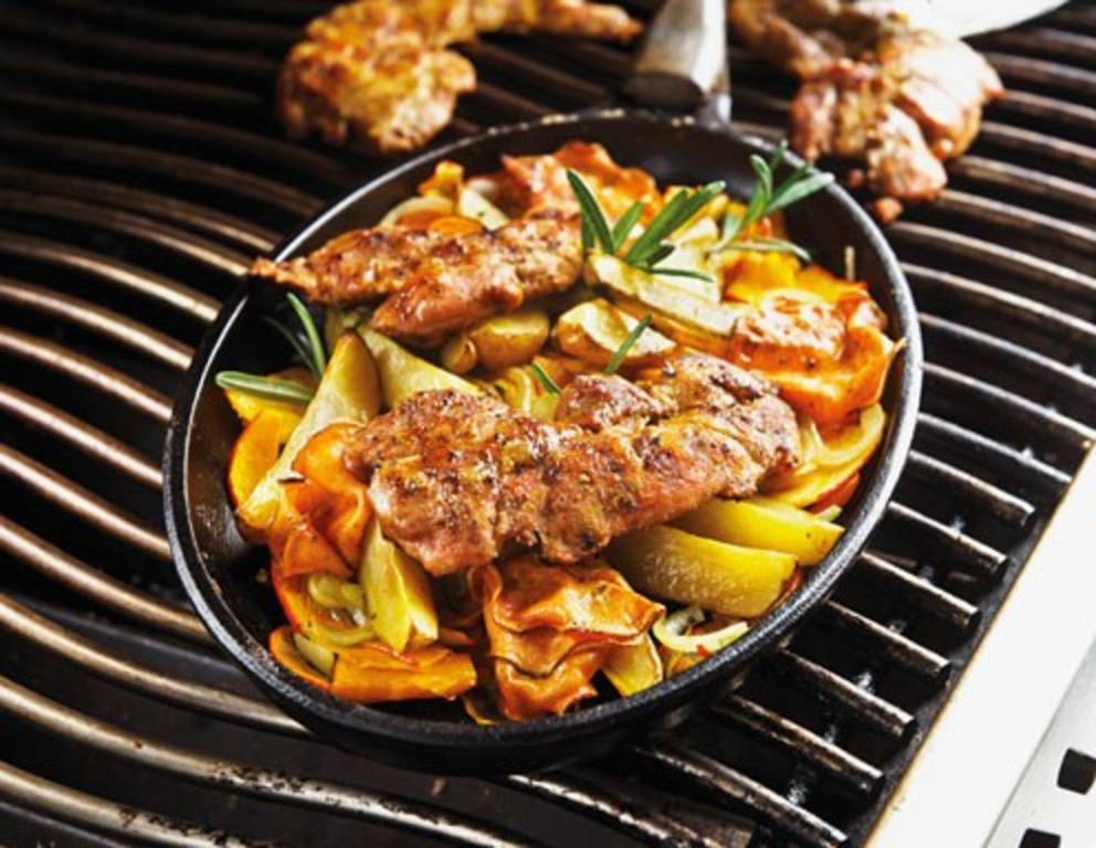 Fledermaussteak mit Kürbis-Erdäpfel-Gemüse Fledermaussteak mit Kürbis-Erdäpfel-Gemüse