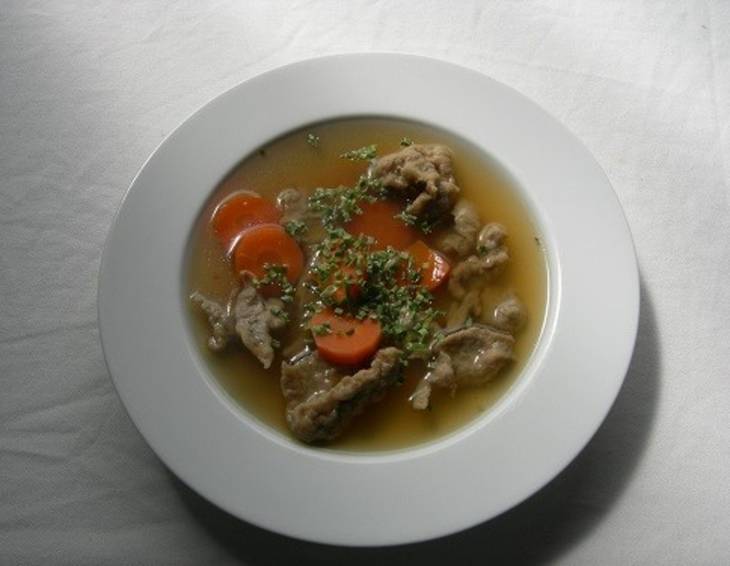 Lebernockerl-Suppe