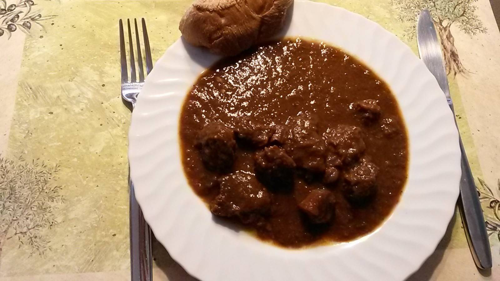 Rindsgulasch aus dem Schnellkochtopf