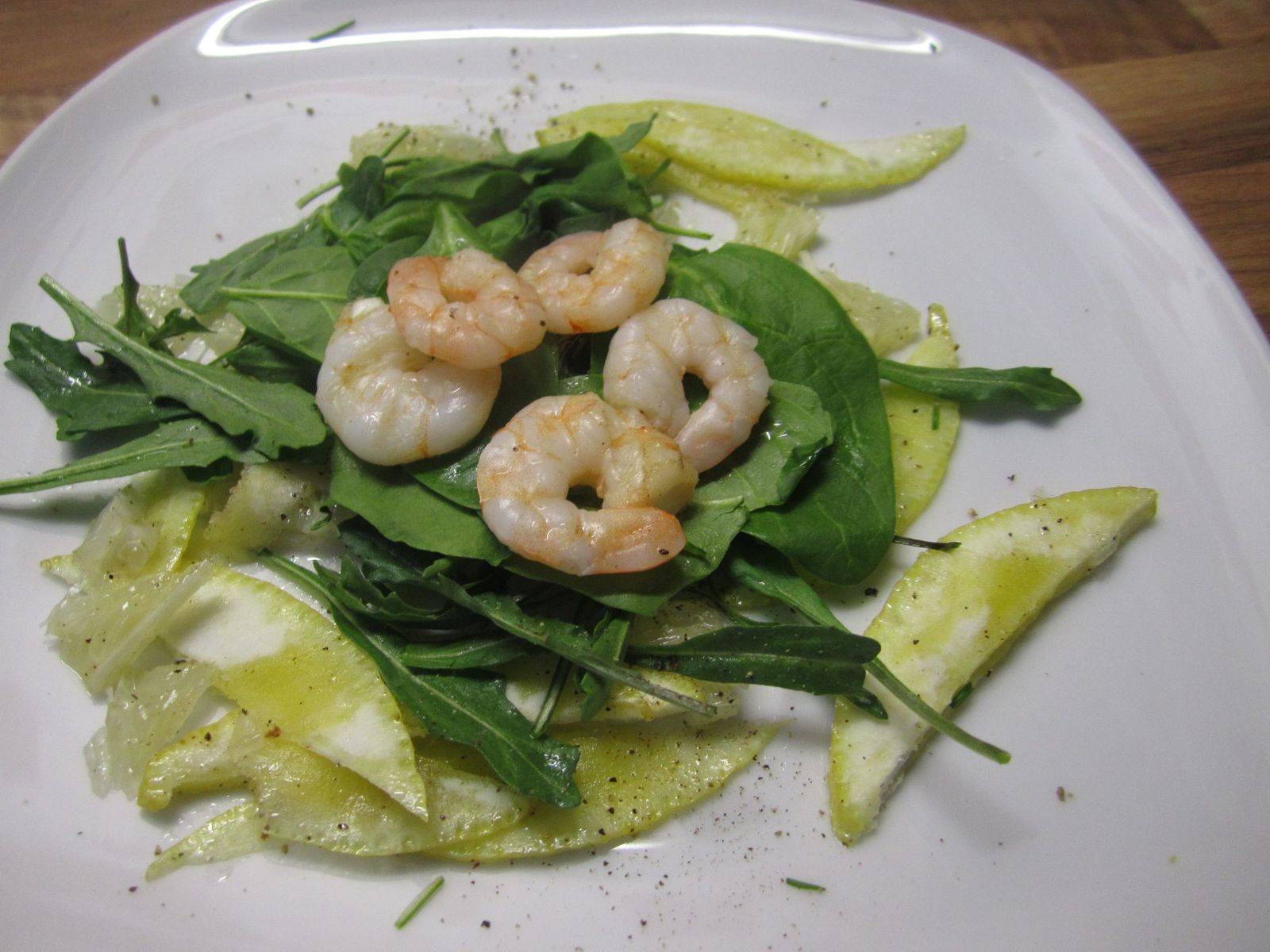 Gegrillte Gambas mit Cedro-Carpaccio und Rucola