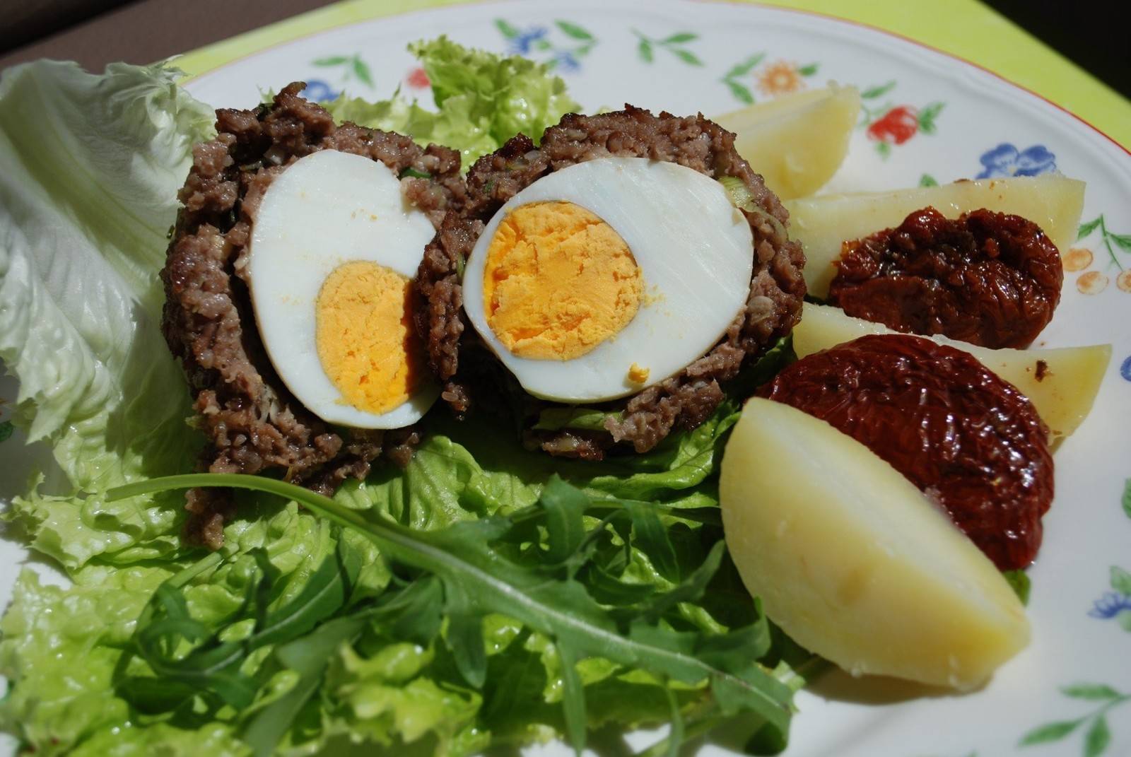 Gebackene Eier im Fleischmantel Rezept - ichkoche.ch
