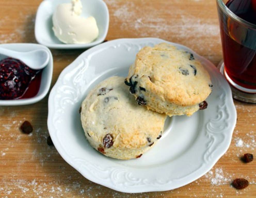 Scones mit Rosinen Scones mit Rosinen