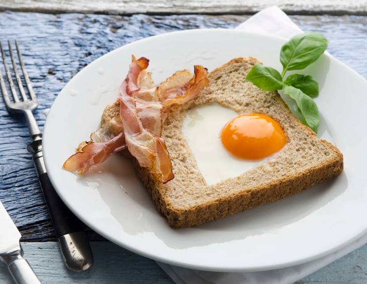 Herz-Toast mit Speck Herz-Toast mit Speck