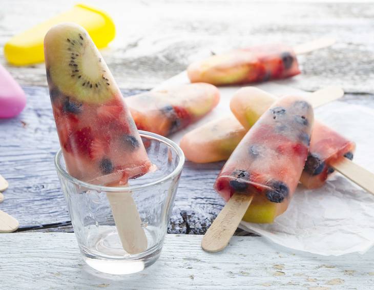 Fruchtiges Eis am Stiel