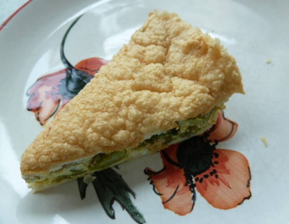 Spargel-Quiche mit Schneehaube Spargel-Quiche mit Schneehaube