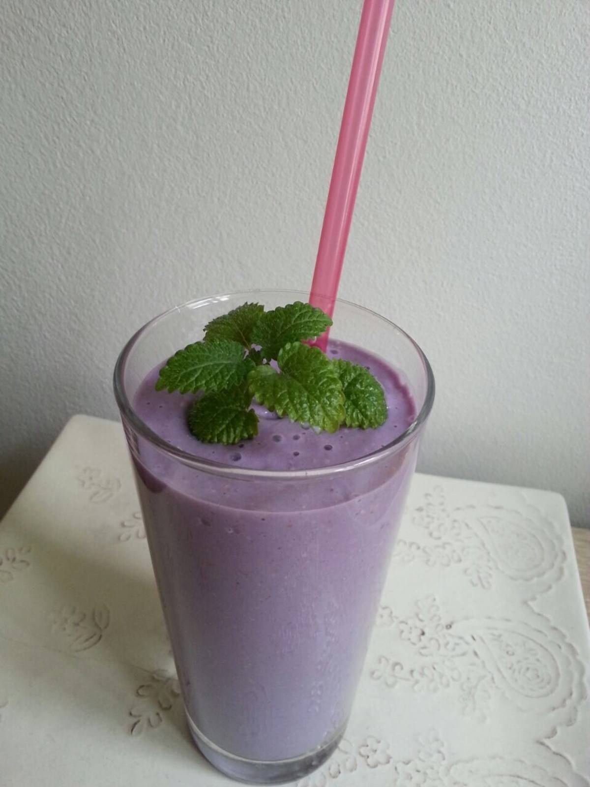 Brombeer-Banane-Ananas Shake Rezept - ichkoche.ch