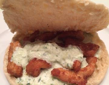 Puten-Pita mit Tsatsiki Puten-Pita mit Tsatsiki
