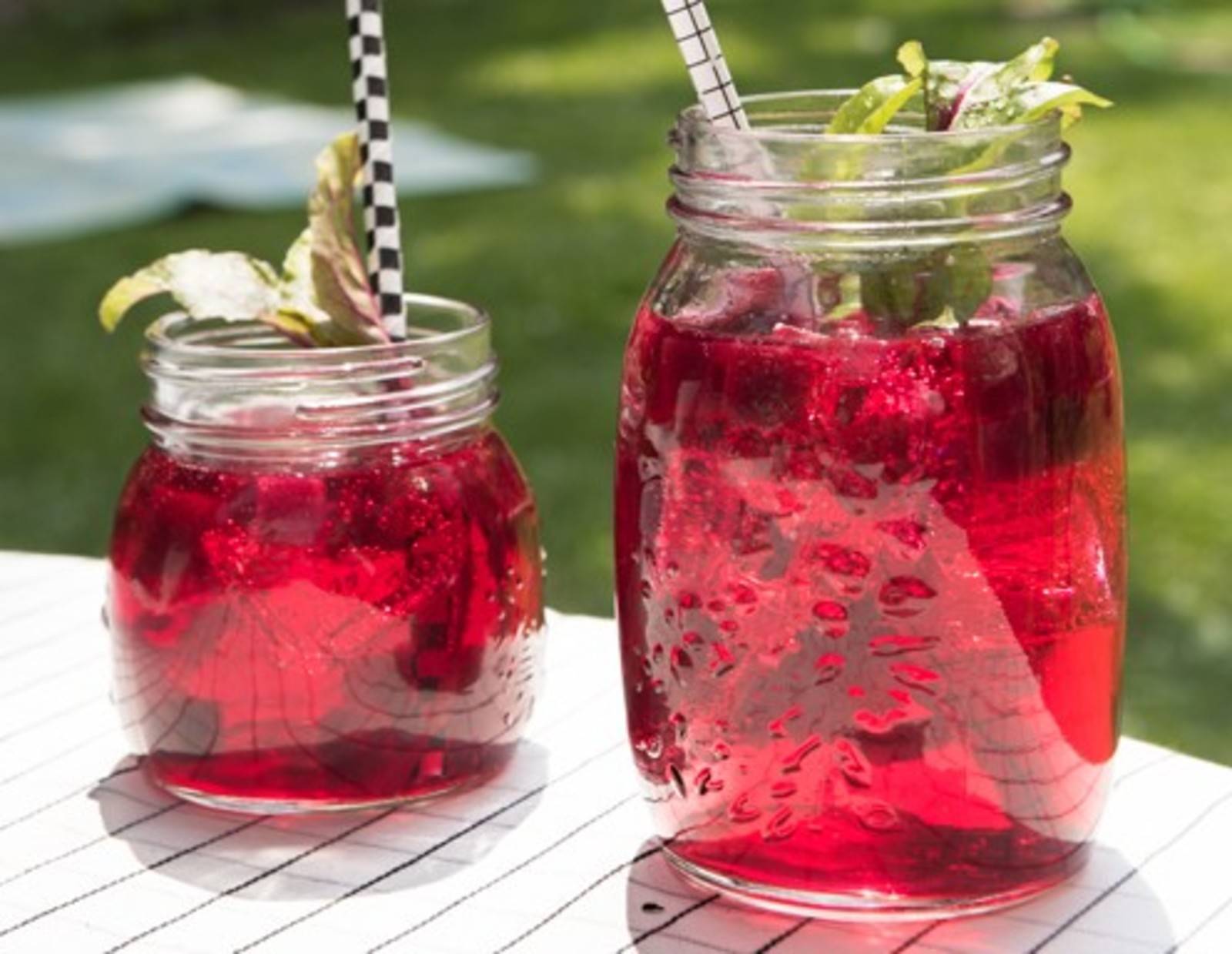 Rote Rüben Gin-Tonic