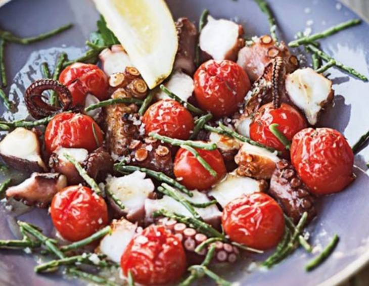 Oktopus mit Salicorn und Kirschtomaten Oktopus mit Salicorn und Kirschtomaten