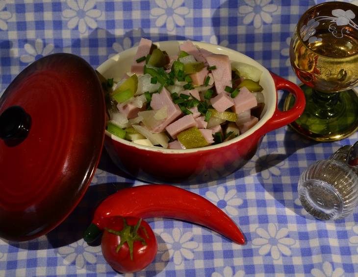 Ungarischer Wurstsalat