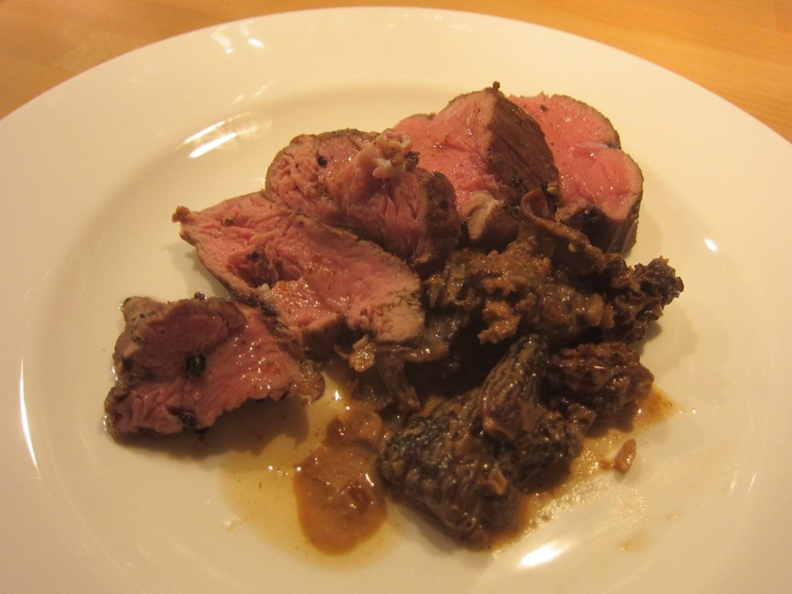 Kalbsfilet mit Morchelsauce Rezept - ichkoche.de Kalbsfilet mit Morchelsauce Rezept - ichkoche.de