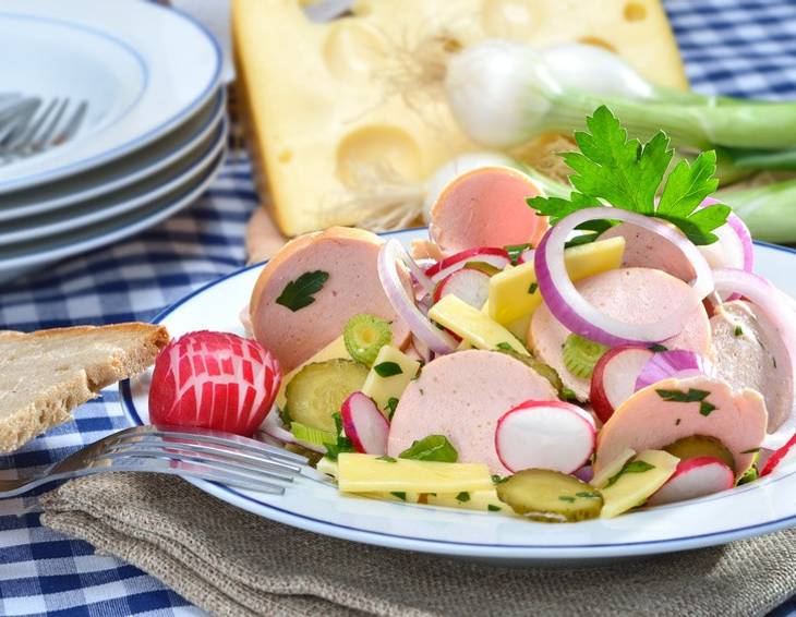 Herzhafter Wurstsalat Herzhafter Wurstsalat