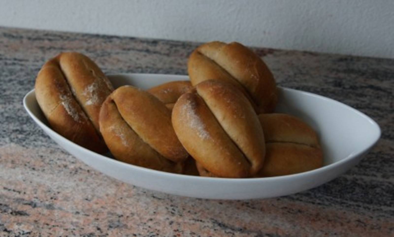 Weizenbrötchen Rezept - ichkoche.de Weizenbrötchen Rezept - ichkoche.de