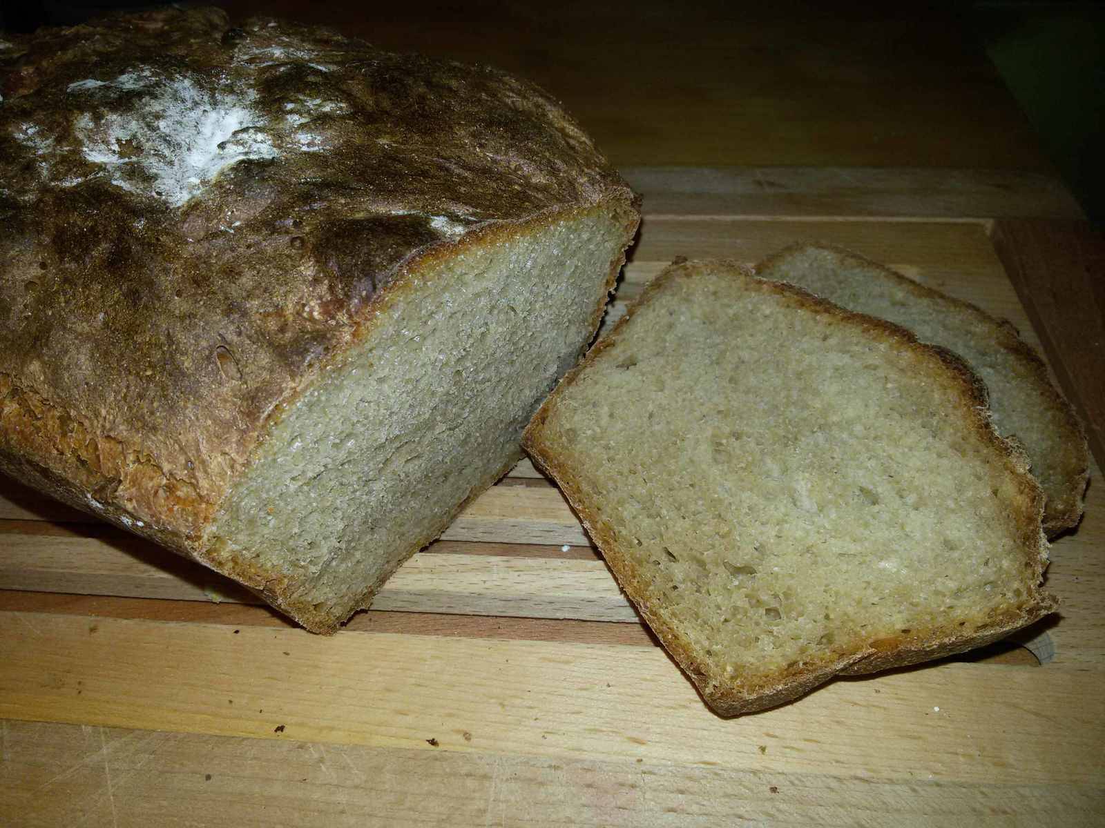 Einfaches Dinkel-Buttermilchbrot Rezept - ichkoche.de Einfaches Dinkel-Buttermilchbrot Rezept - ichkoche.de