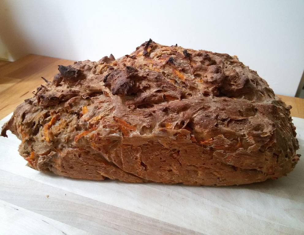 Dinkel-Karottenbrot Dinkel-Karottenbrot