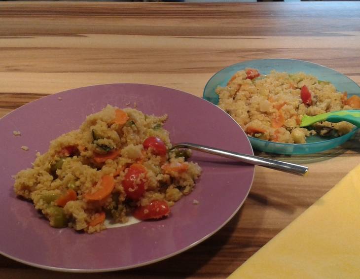 Quinoapfanne mit Kokos und Gemüse Quinoapfanne mit Kokos und Gemüse