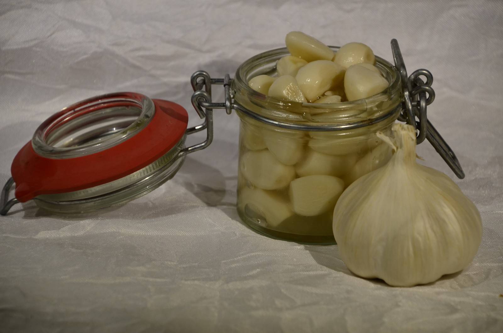 Eingelegter Knoblauch Rezept - ichkoche.de