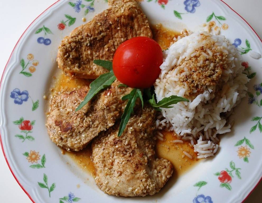 Truthahn-Minutensteaks mit Sesam Truthahn-Minutensteaks mit Sesam
