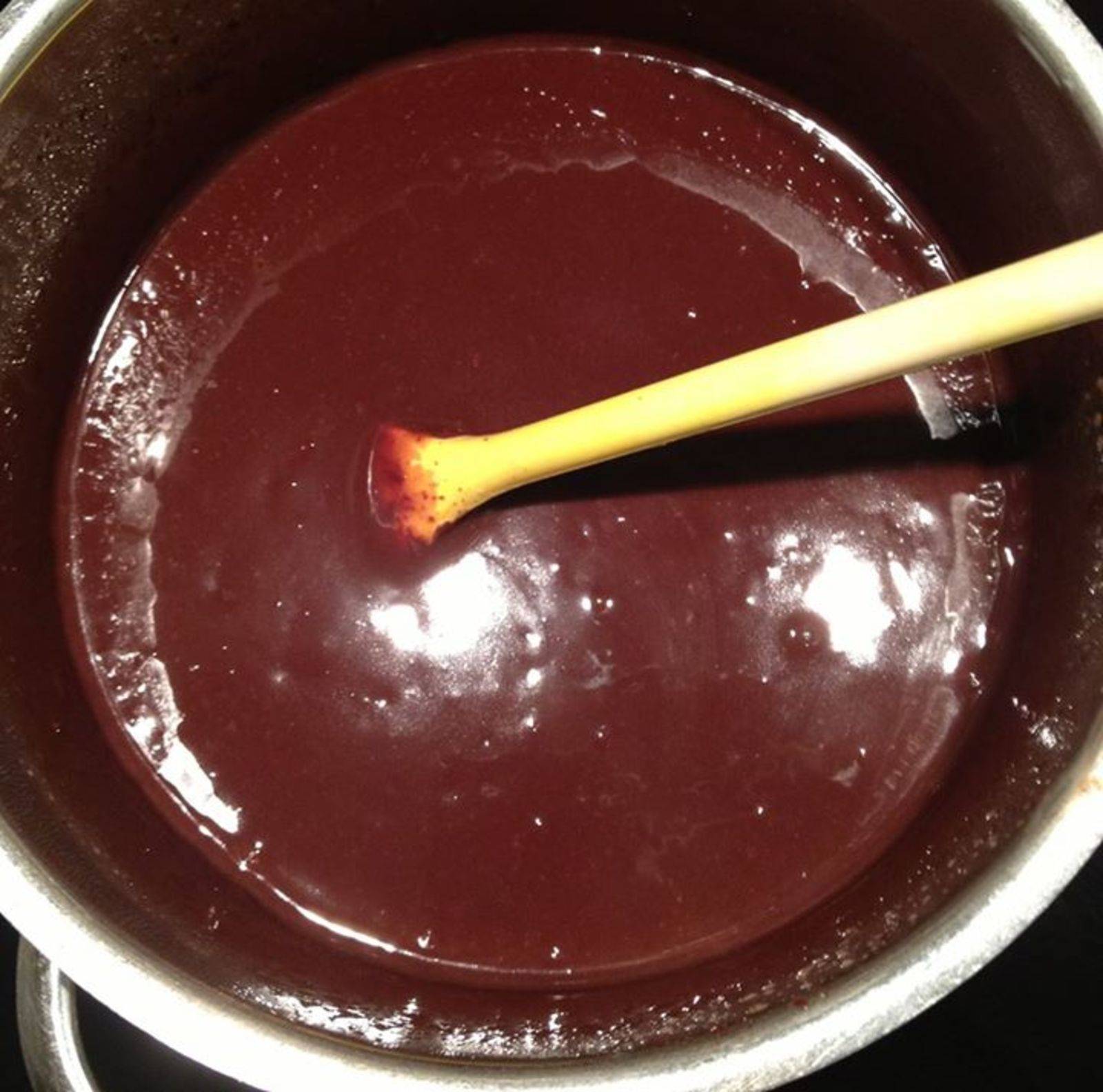 Beste Schokoladenglasur Rezept - ichkoche.ch Beste Schokoladenglasur Rezept - ichkoche.ch