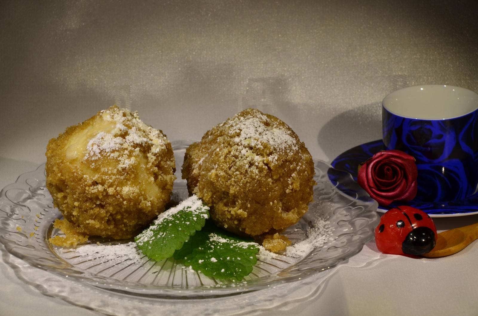 Marillenknödel aus Topfenteig