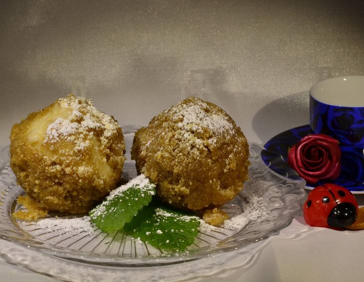 Marillenknödel aus Topfenteig