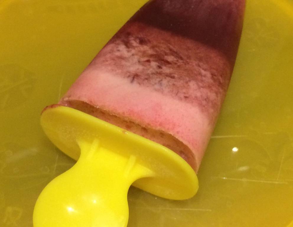 2-Zutaten-Kirsch-Eisschlecker 2-Zutaten-Kirsch-Eisschlecker