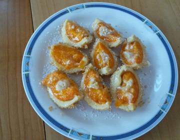 Topfen-Marillenknödel Topfen-Marillenknödel