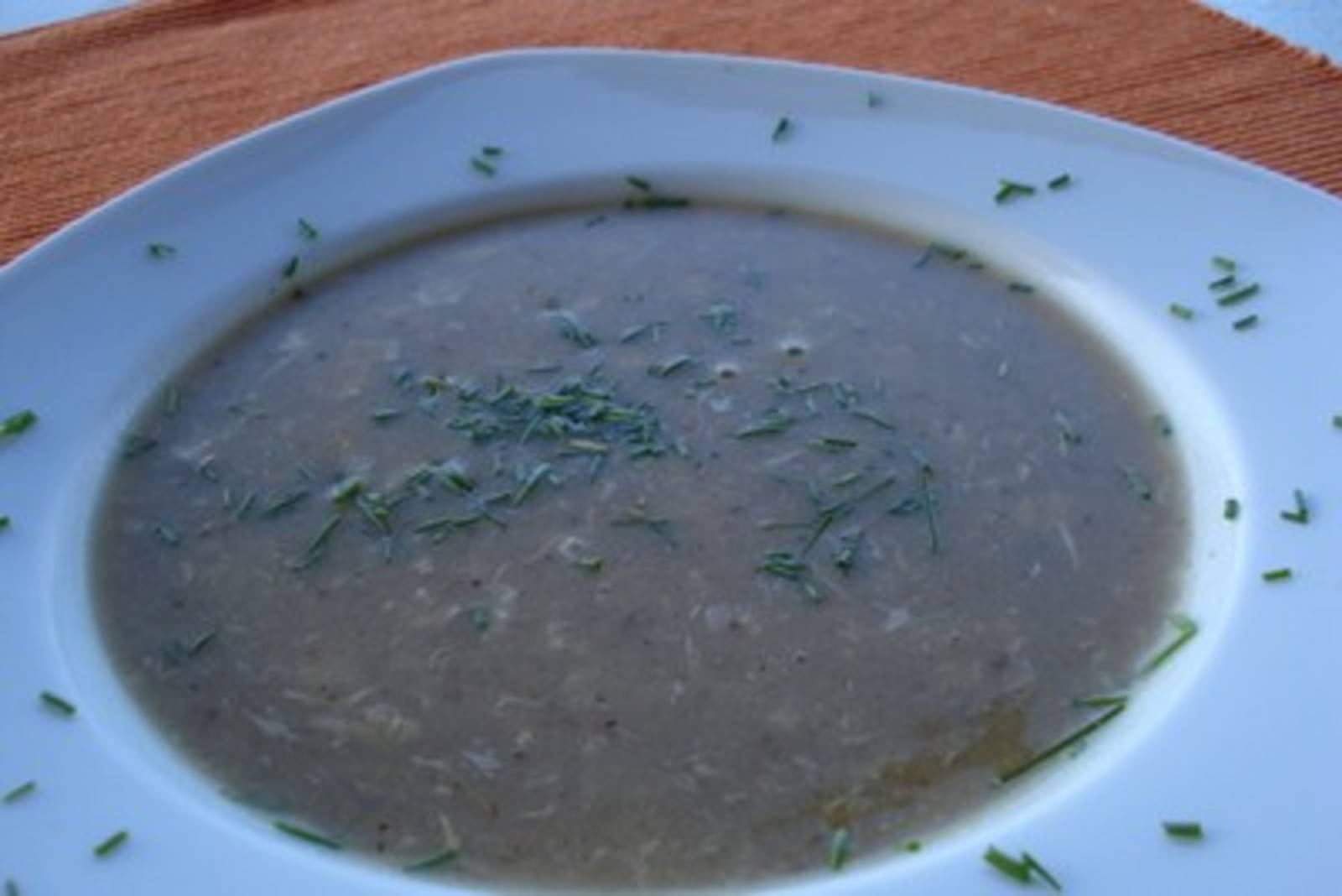 Schwarzbrotsuppe Rezept - ichkoche.de