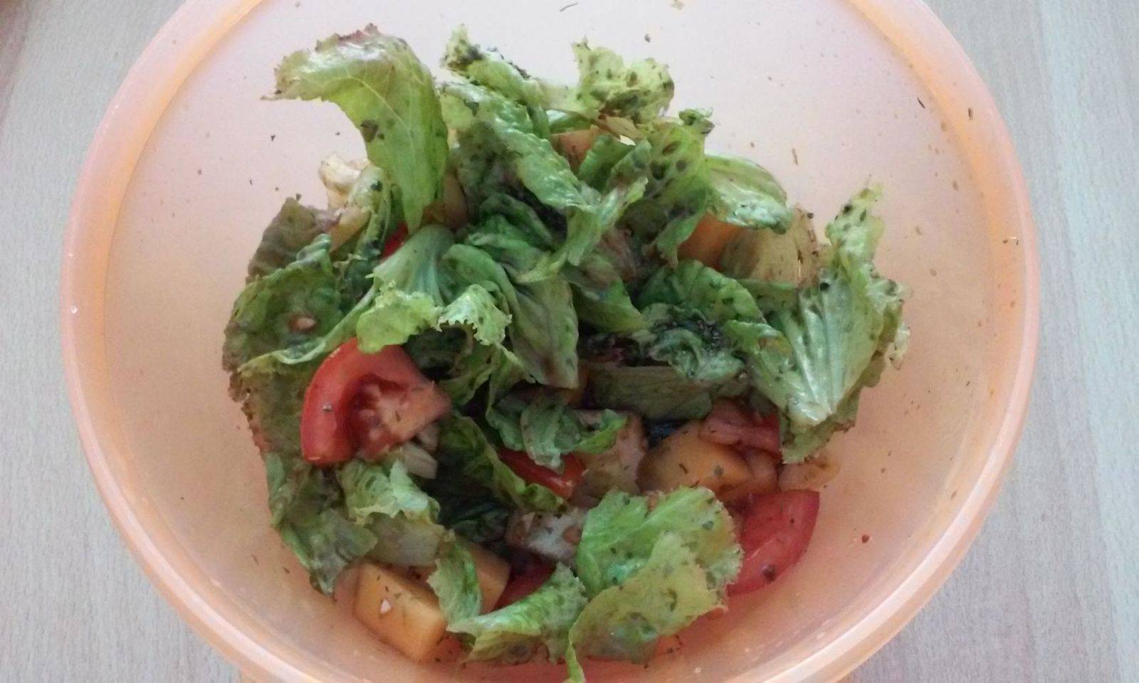 Exotischer Salat mit Balsamico-Dressing Rezept - ichkoche.de Exotischer Salat mit Balsamico-Dressing Rezept - ichkoche.de