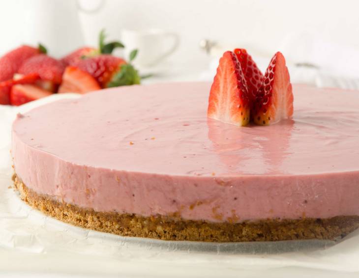 Joghurttorte mit Erdbeeren