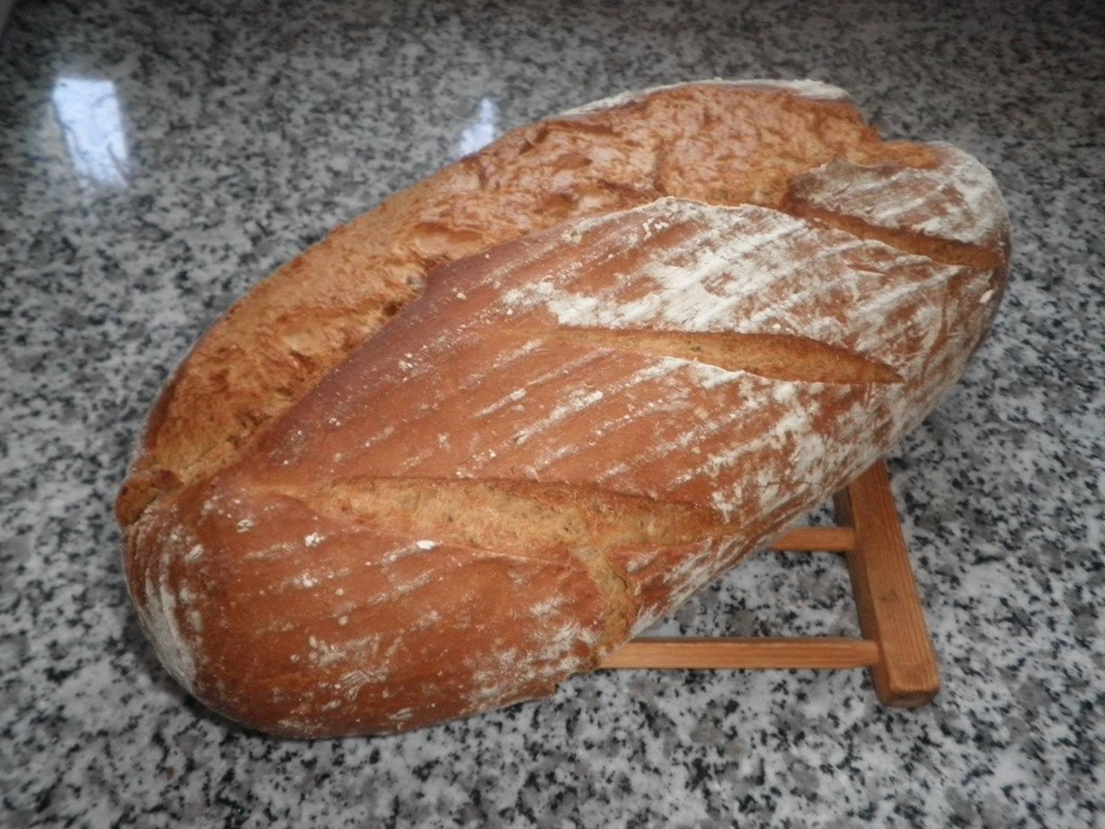 Brot mit Sonnenblumenkernen