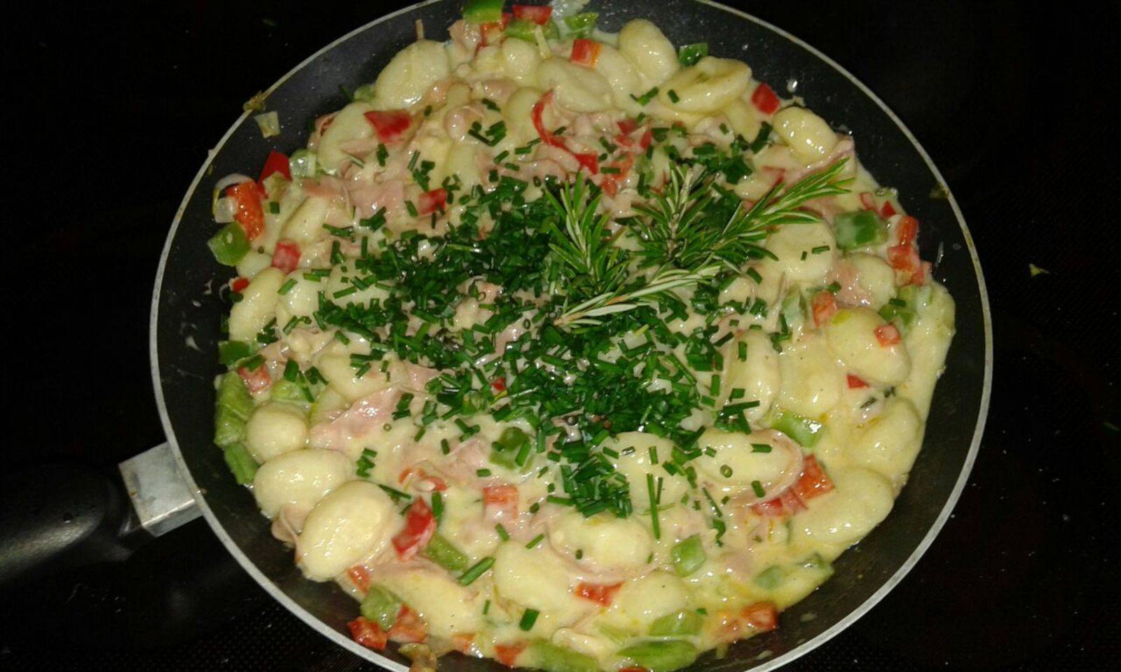 Gnocchi mit Schinken Rezept - ichkoche.de