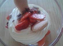 Erdbeertiramisu mit Sauerrahm Erdbeertiramisu mit Sauerrahm