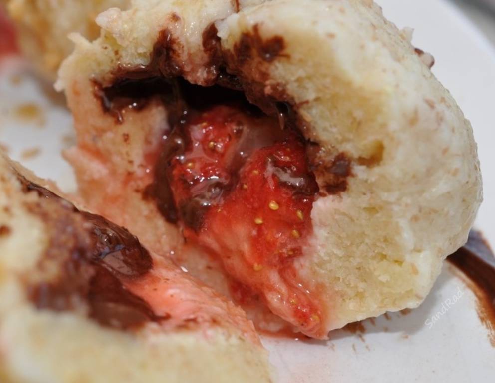 Erdbeer-Schokolade Knödel Erdbeer-Schokolade Knödel