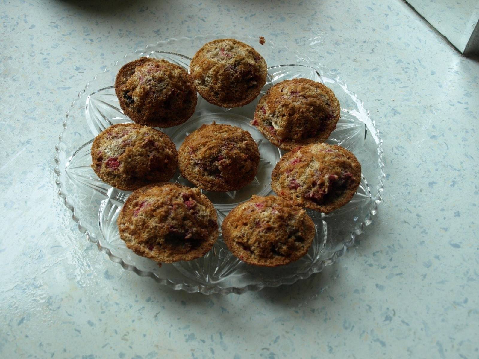 Himbeermuffins aus Vollkorndinkelmehl