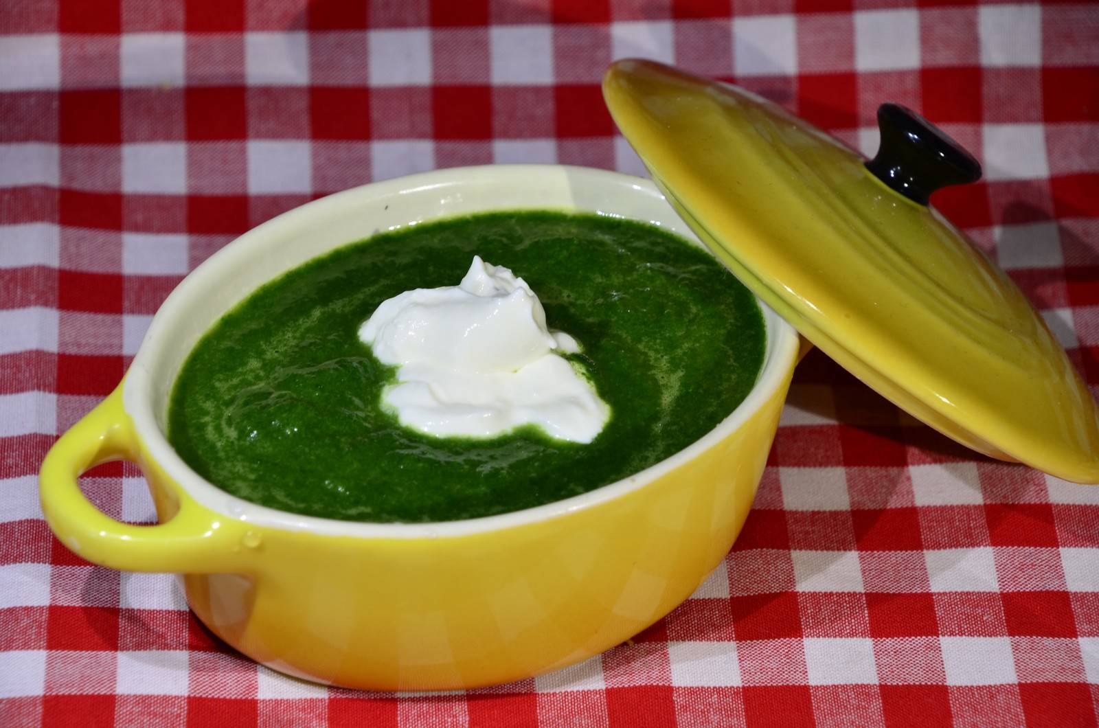 Feiner Cremespinat Rezept - ichkoche.de Feiner Cremespinat Rezept - ichkoche.de