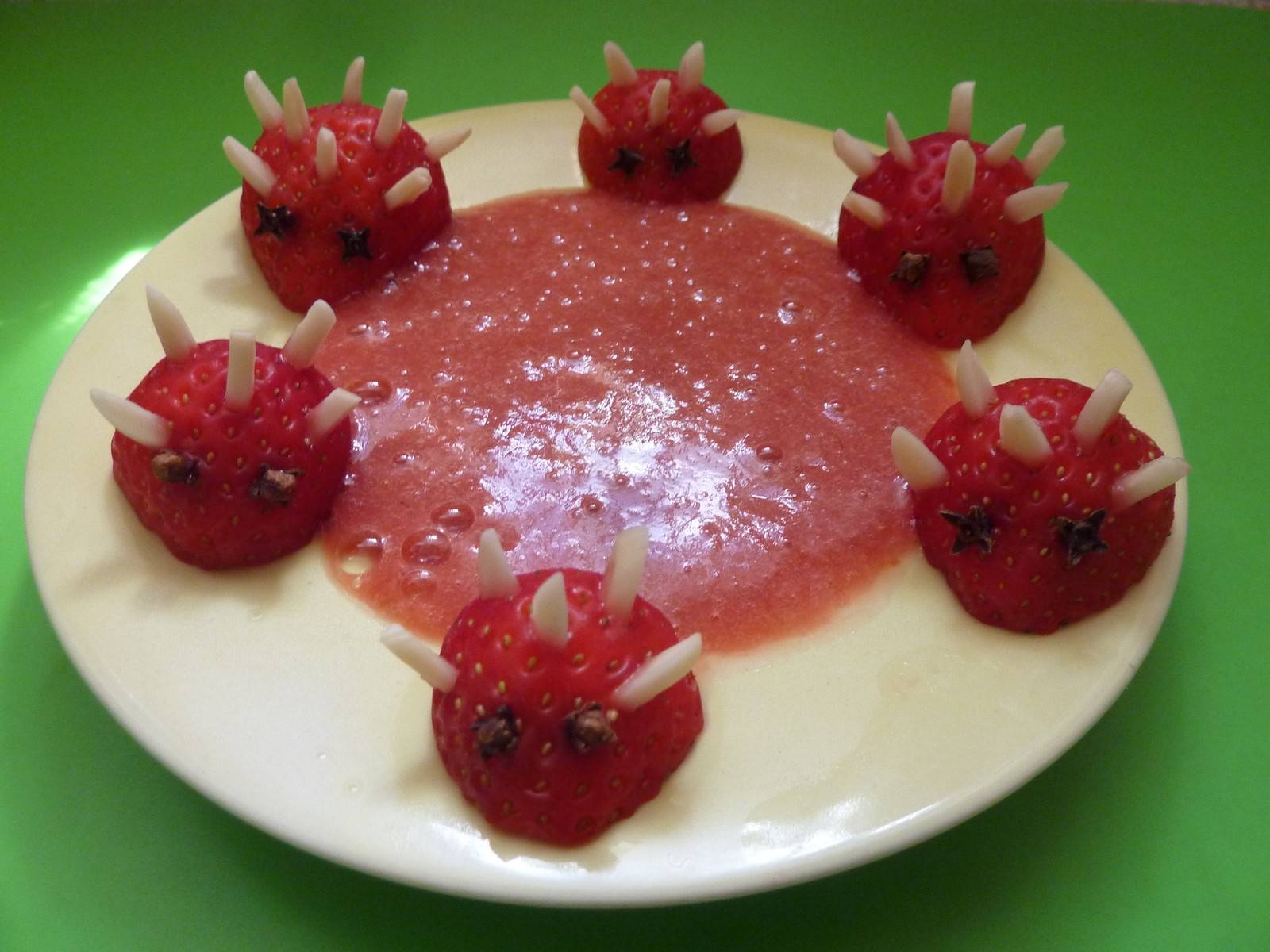 Erdbeer Igel