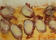 Schweinsmedaillons im Speckmantel mit Parmesan