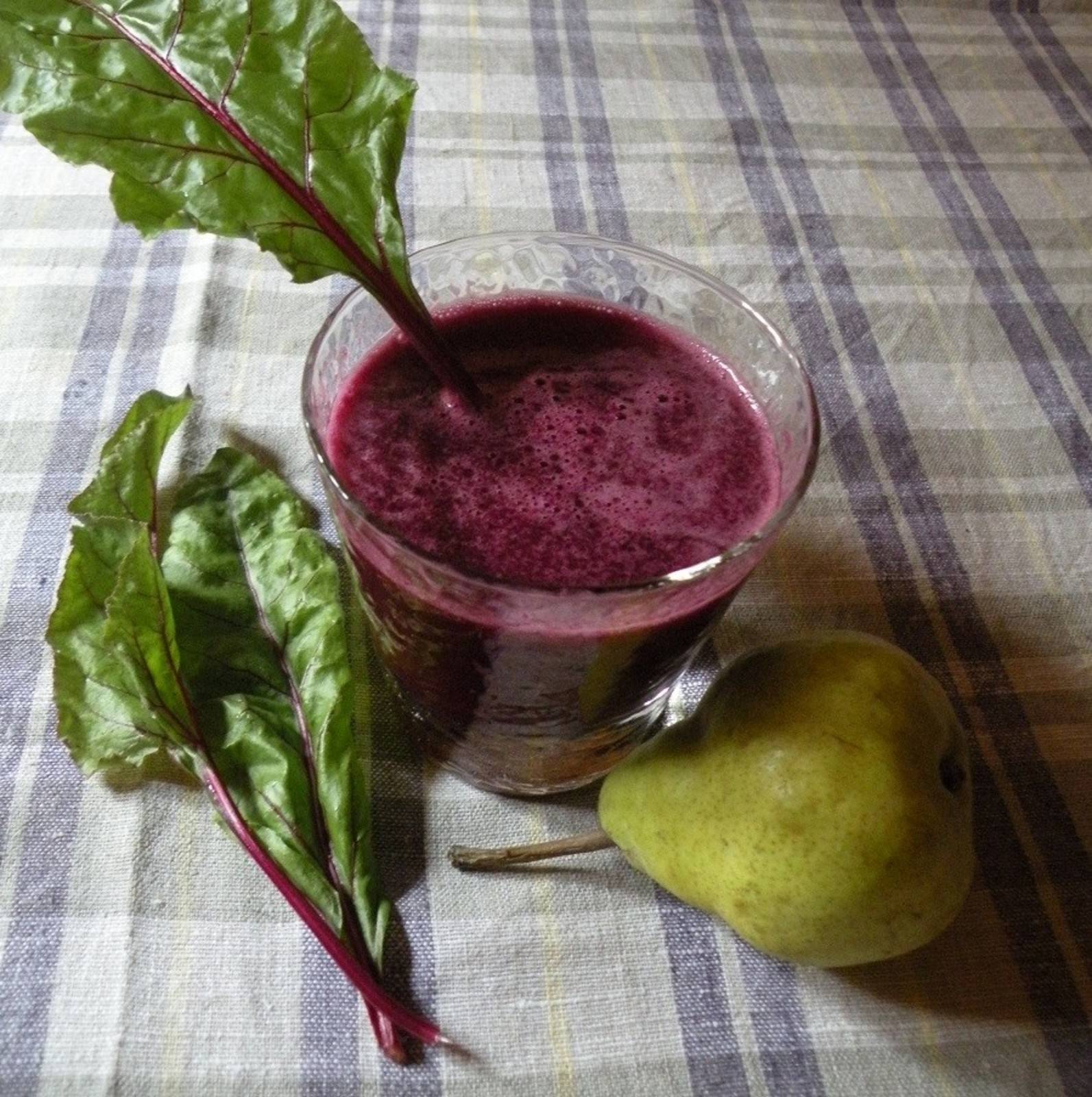 Smoothie mit Rote-Rüben-Blätter