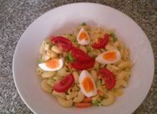 Nudelsalat aus 1 mach 4 Nudelsalat aus 1 mach 4