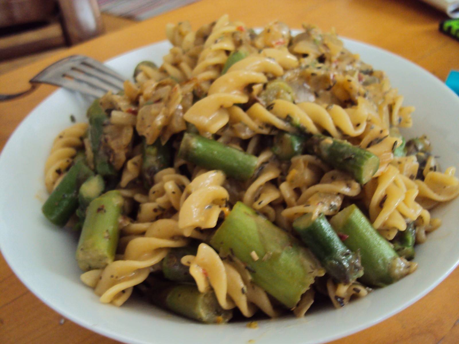 Vegane Spargel-Pasta