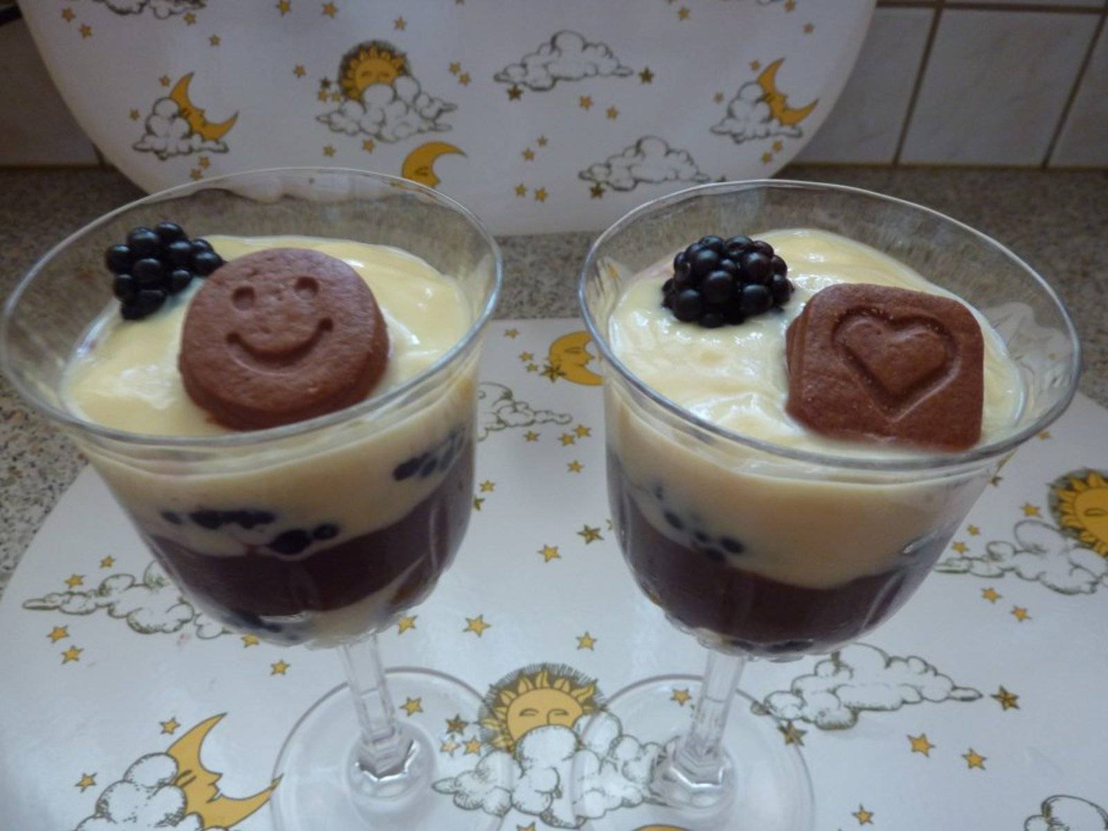 Brombeer-Soja-Schichtdessert Rezept - ichkoche.ch Brombeer-Soja-Schichtdessert Rezept - ichkoche.ch