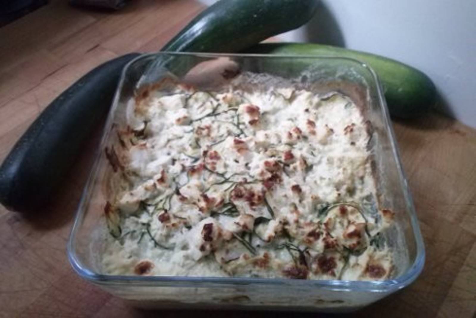 Schneller Zucchiniauflauf mit Feta