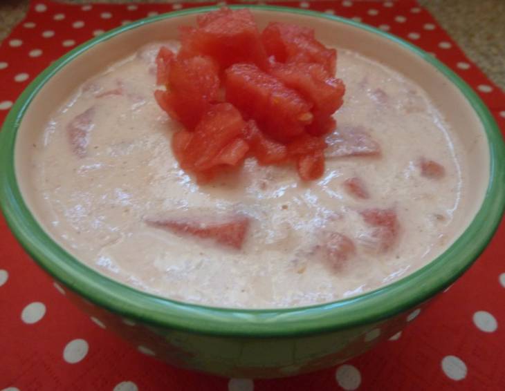 Leichtes Melonen-Buttermilch-Dessert