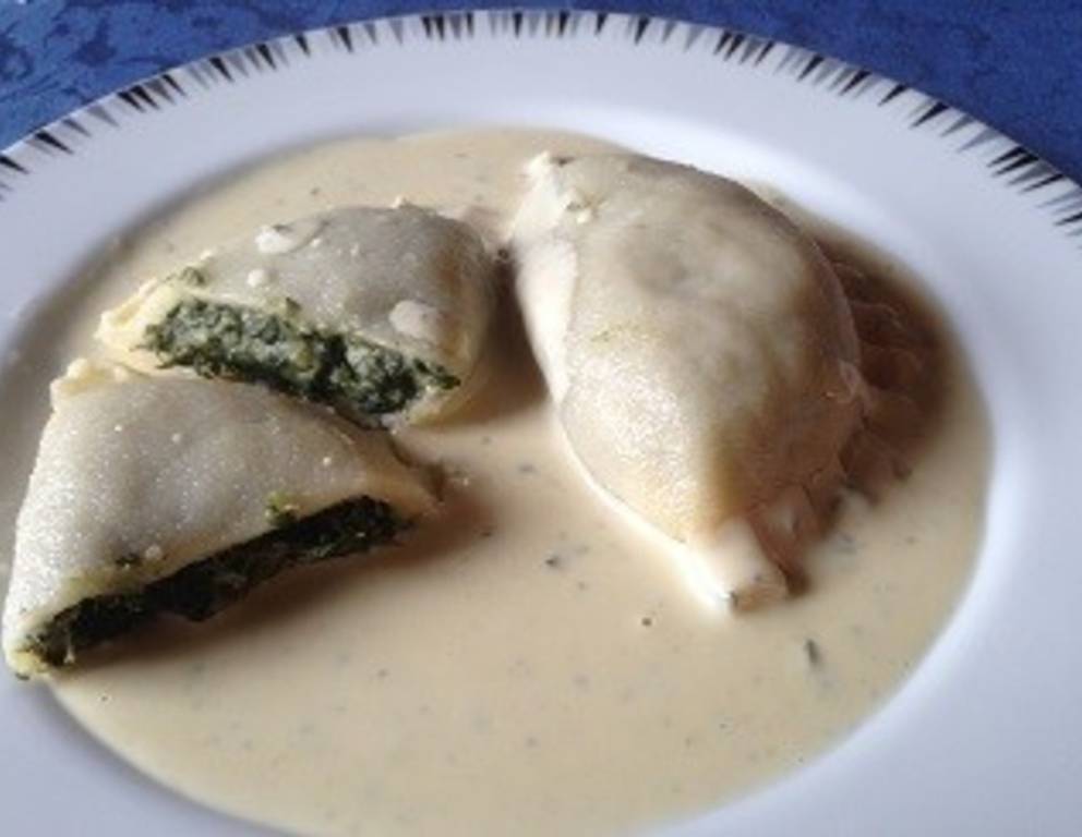 Bärlauchnudeln mit Gorgonzolasauce Bärlauchnudeln mit Gorgonzolasauce