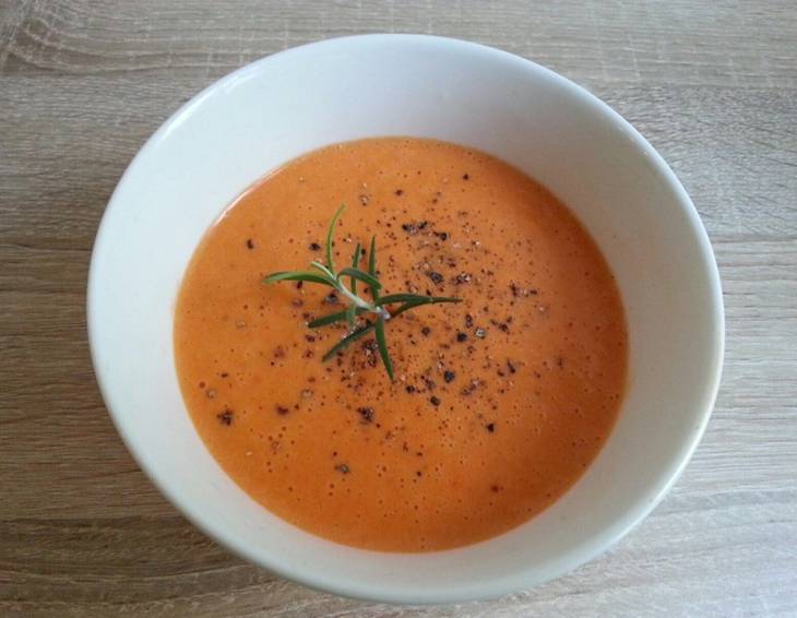 Rosmarin-Kartoffel-Paprika Cremesuppe