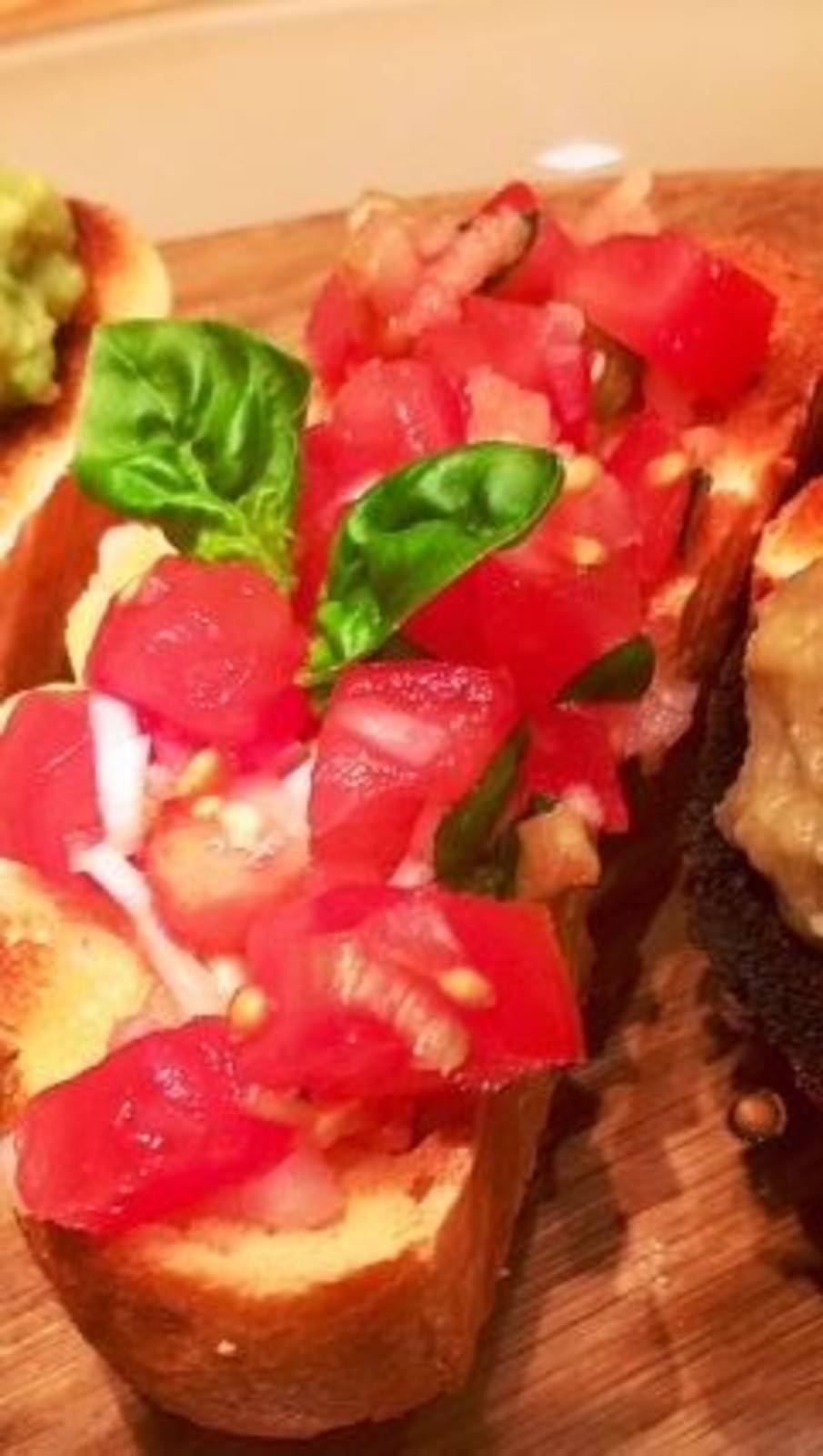 Bruschetta mit Tomaten-Salsa Rezept - ichkoche.ch Bruschetta mit Tomaten-Salsa Rezept - ichkoche.ch