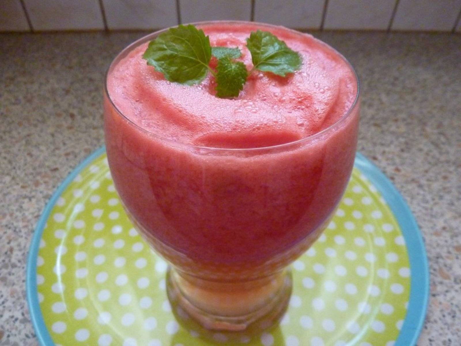 Fruchtiger Sommer-Drink Rezept - ichkoche.ch Fruchtiger Sommer-Drink Rezept - ichkoche.ch