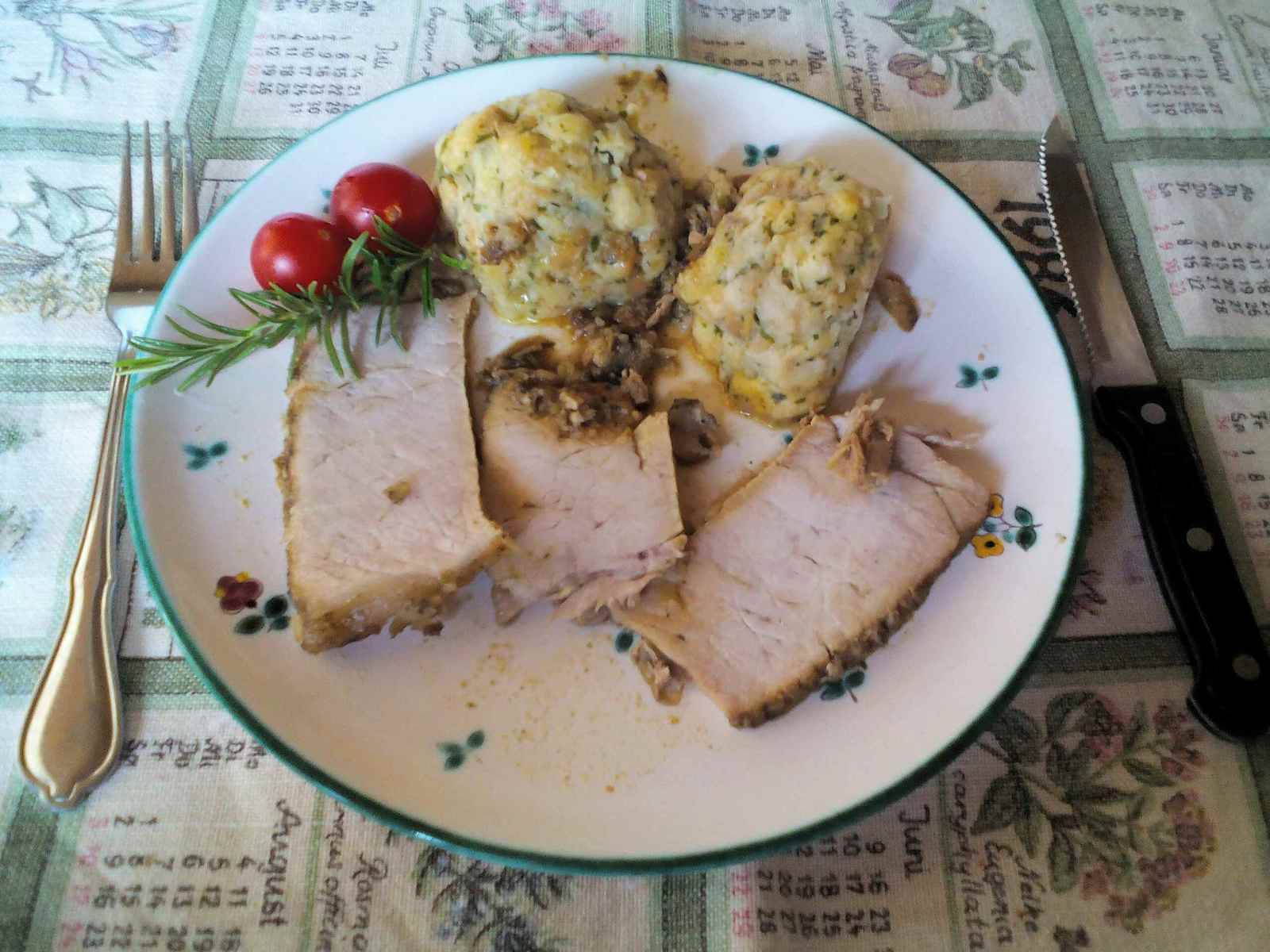 Schweinsbraten mit Kräutern