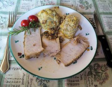 Schweinsbraten mit Kräutern Schweinsbraten mit Kräutern